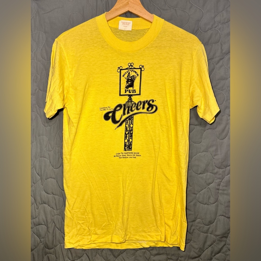 Vintage 80s Cheers “Bull & Finch Pub” Tee